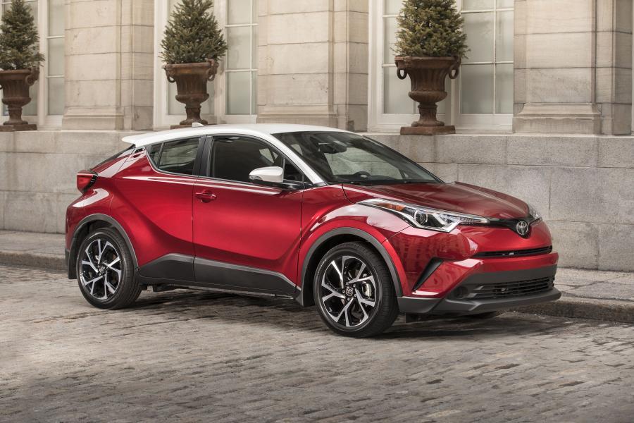  Toyota C-HR 2017 года  (NA) (фото 40 из 44)